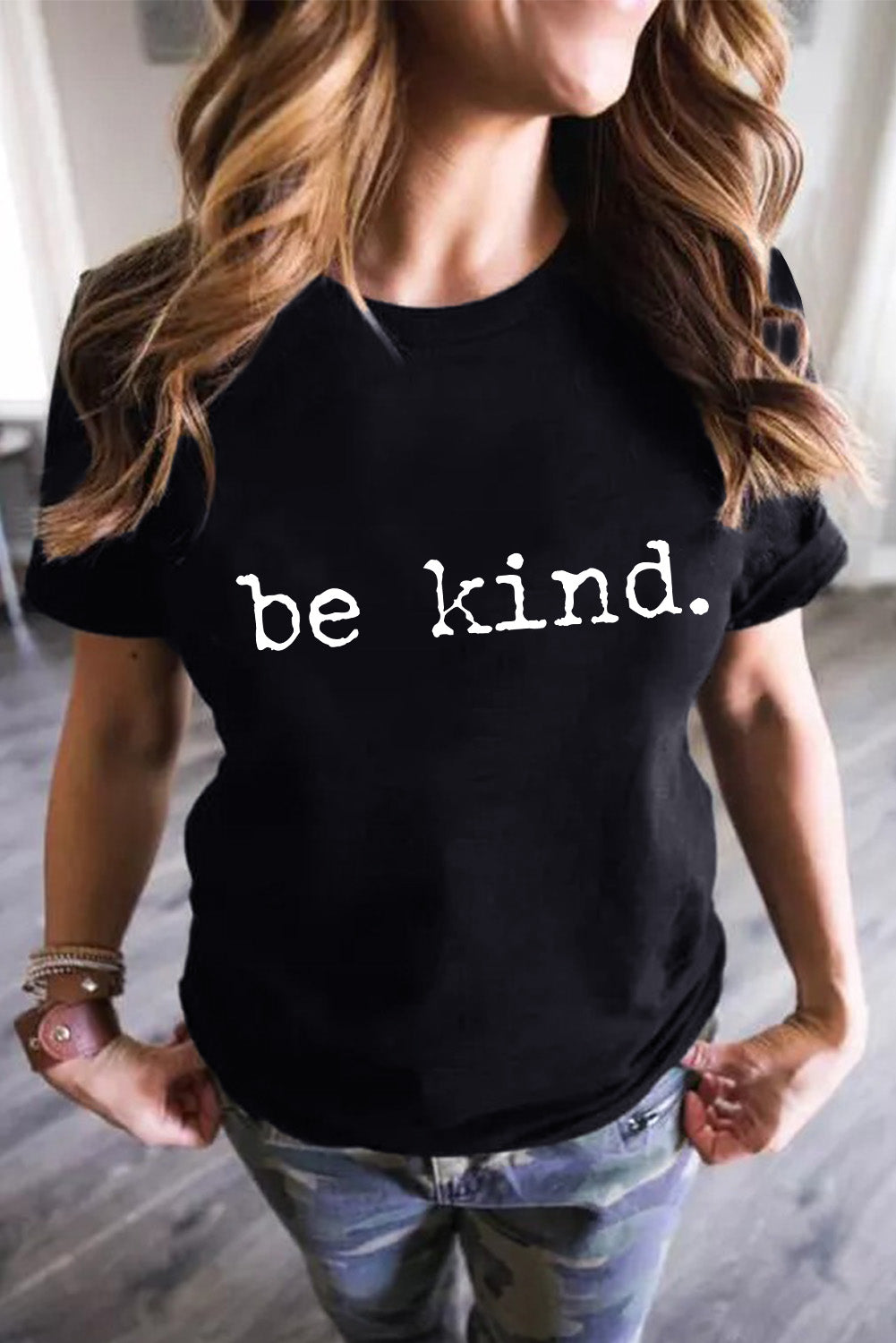 Black Casual be kind Letter Graphic Round Neck T Shirt