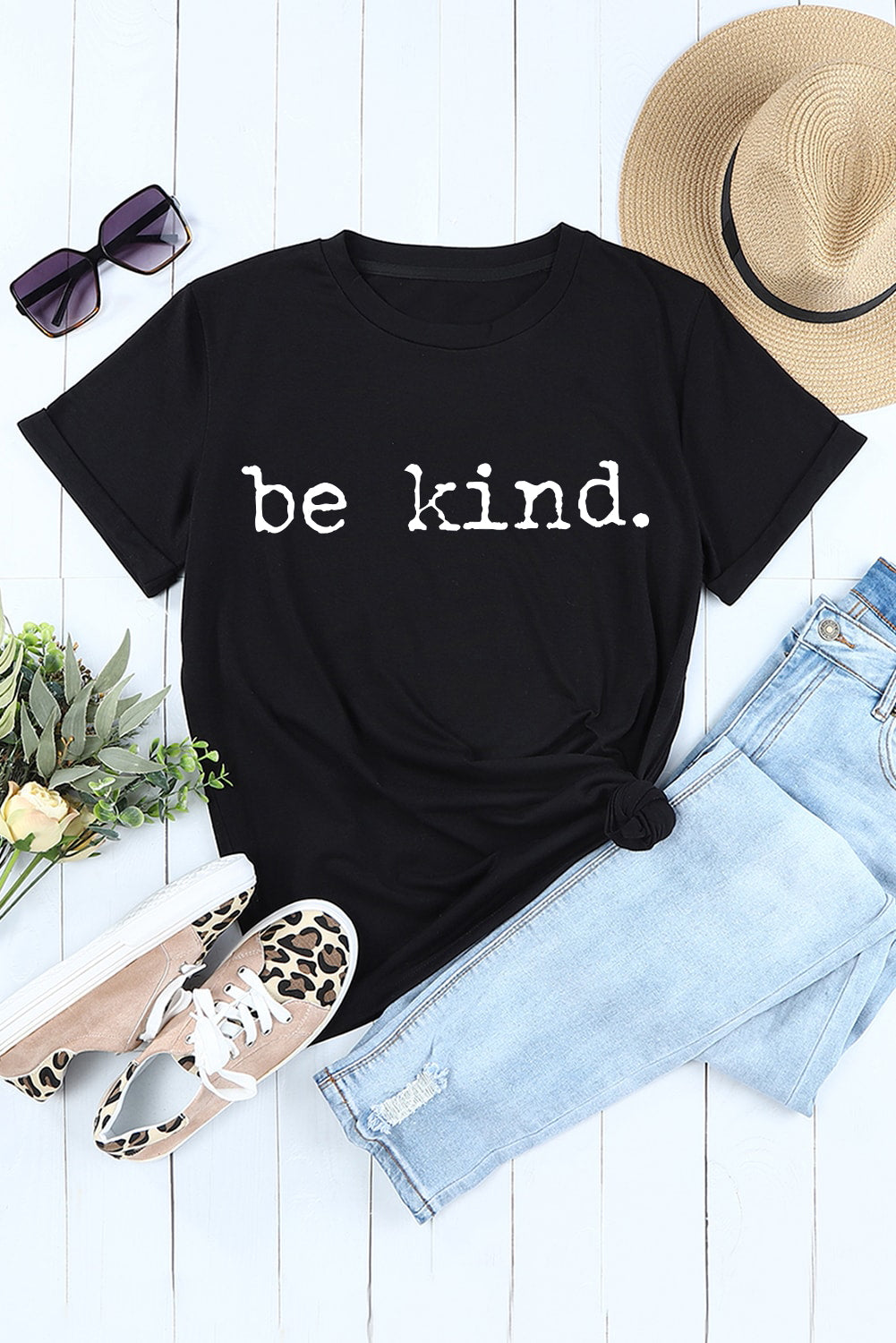 Black Casual be kind Letter Graphic Round Neck T Shirt